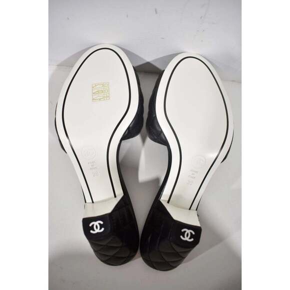 Chanel REV Black Lambskin Quilted CC Gold Logo Cone Heel Mule Slide Sandal 39 - Picture 11 of 11